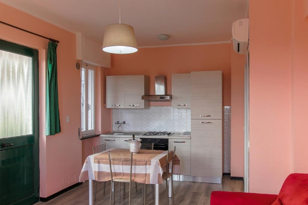 Hotel Riviera Pietra Ligure Εξωτερικό φωτογραφία