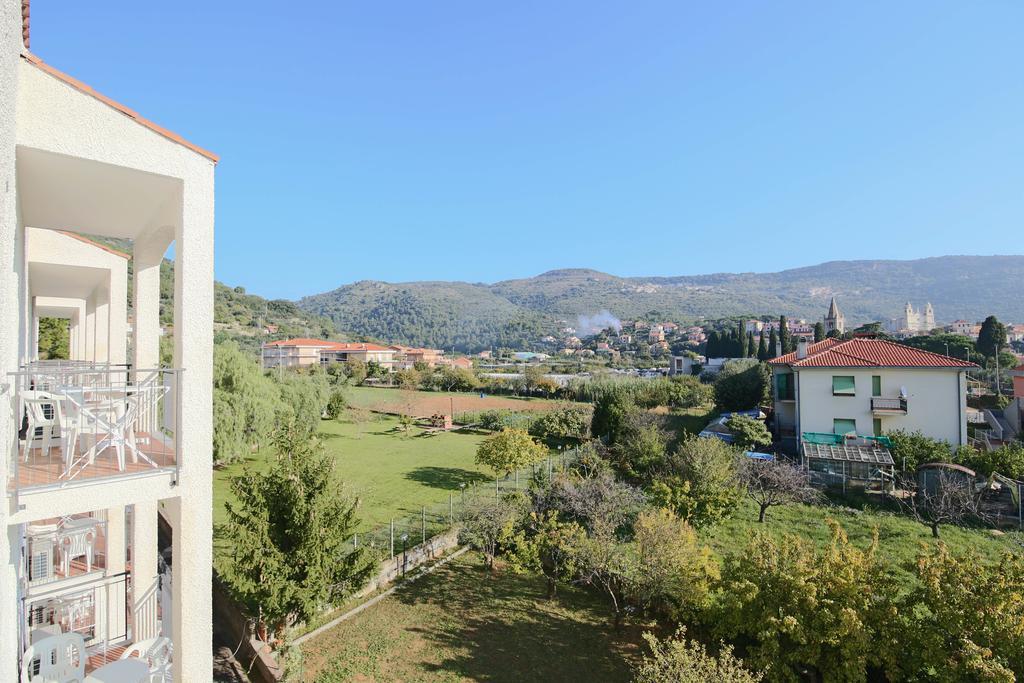 Hotel Riviera Pietra Ligure Εξωτερικό φωτογραφία
