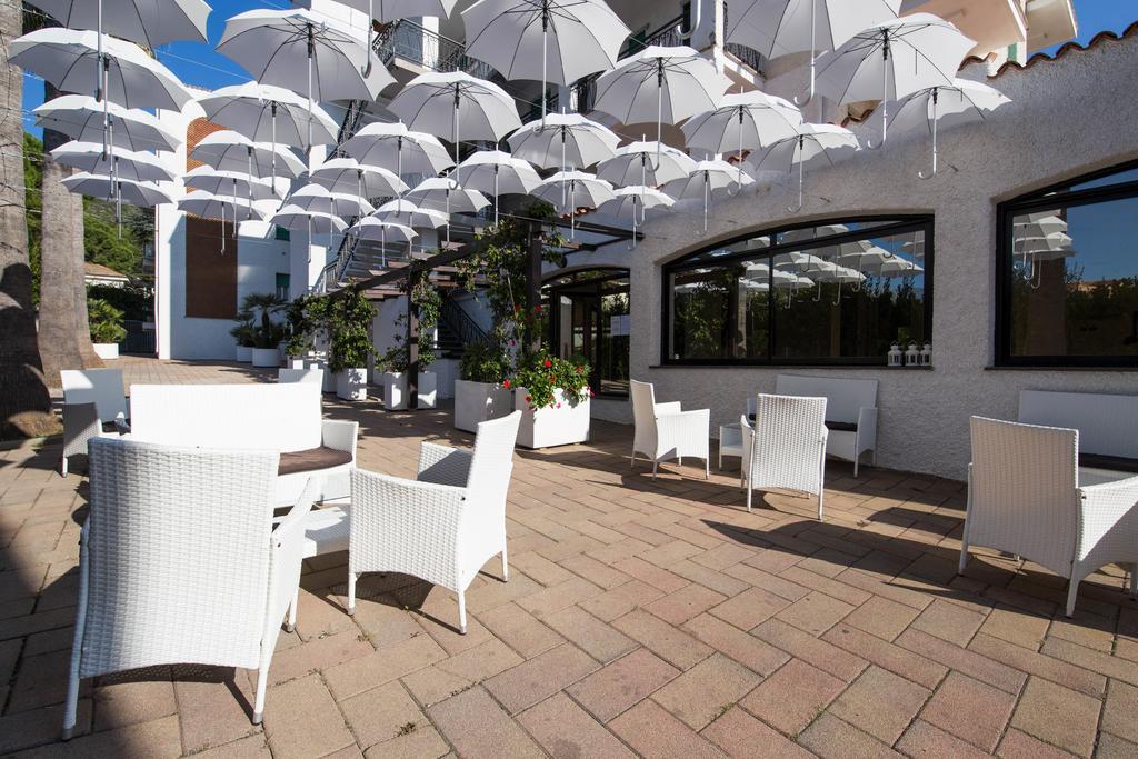 Hotel Riviera Pietra Ligure Εξωτερικό φωτογραφία