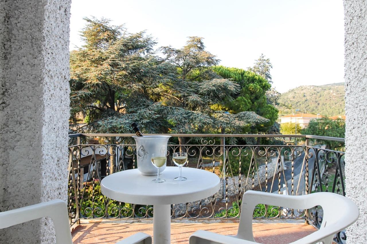 Hotel Riviera Pietra Ligure Εξωτερικό φωτογραφία