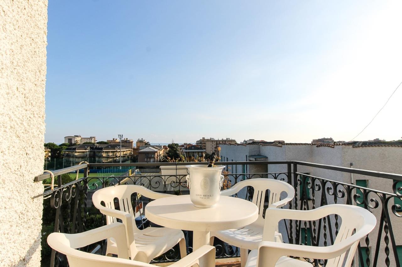 Hotel Riviera Pietra Ligure Εξωτερικό φωτογραφία