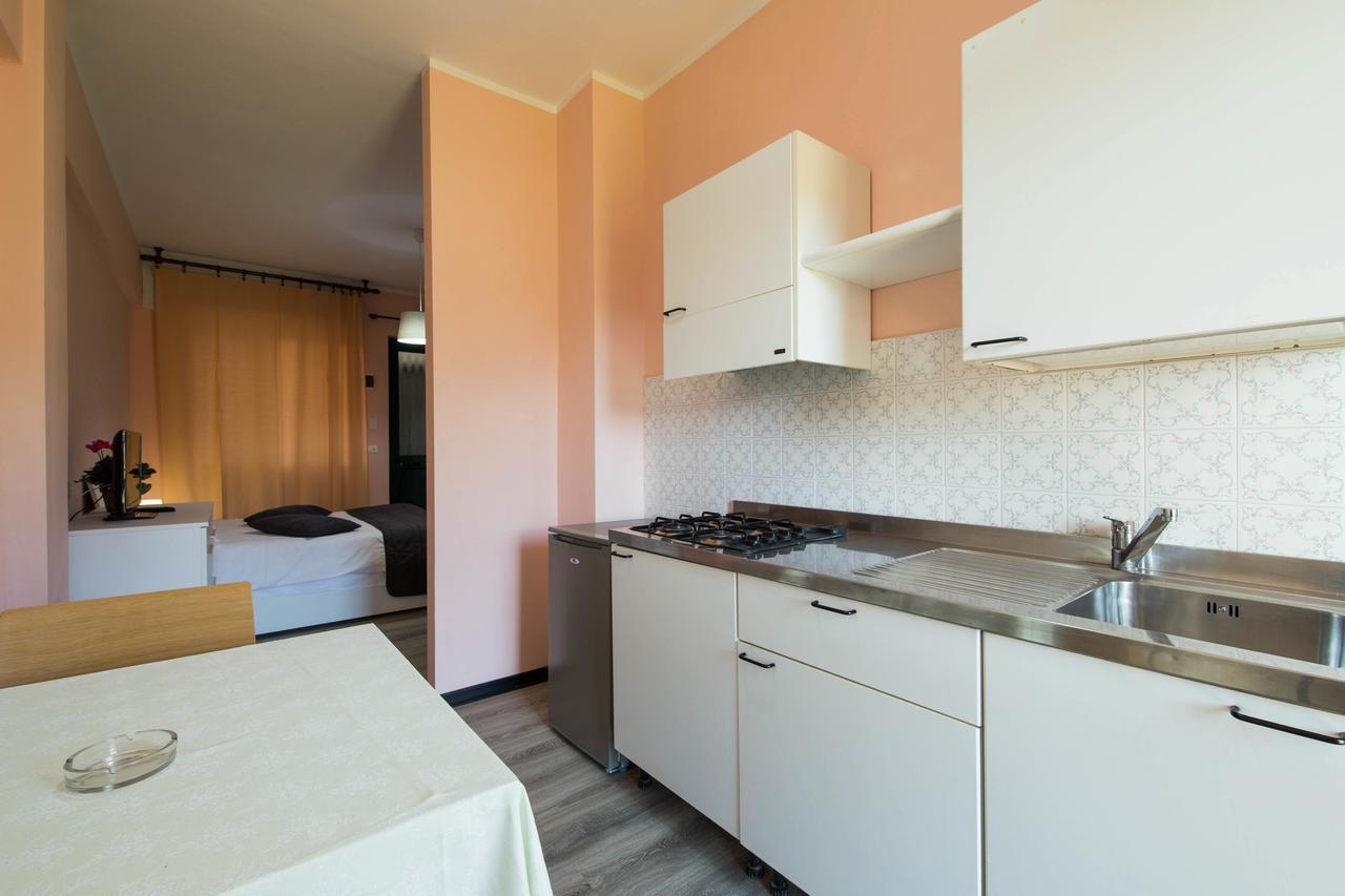 Hotel Riviera Pietra Ligure Εξωτερικό φωτογραφία