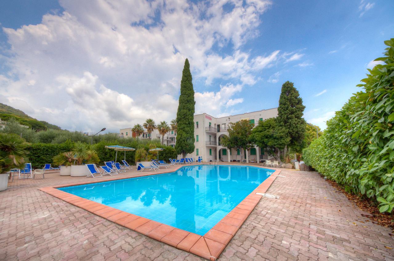 Hotel Riviera Pietra Ligure Εξωτερικό φωτογραφία