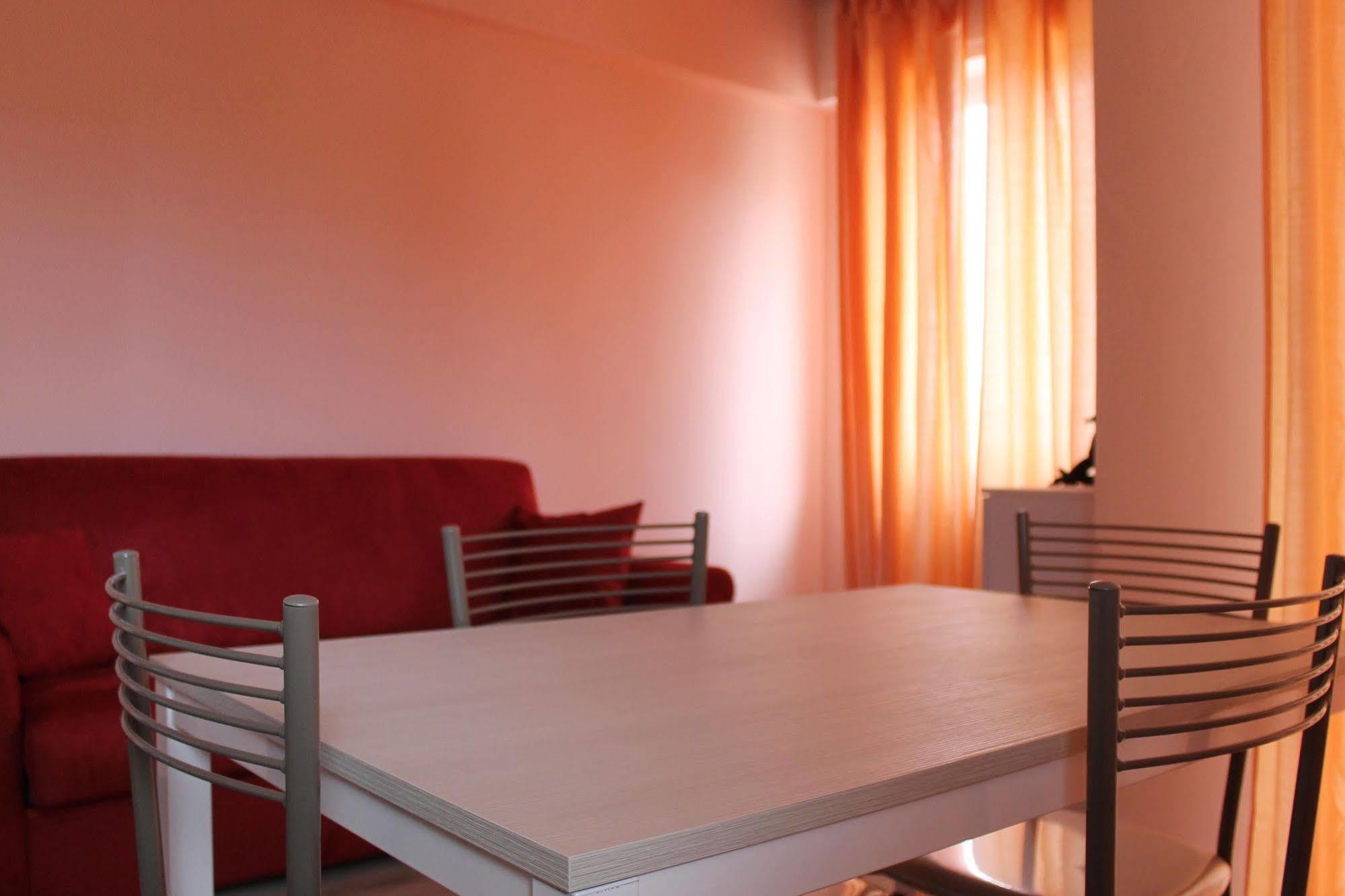 Hotel Riviera Pietra Ligure Εξωτερικό φωτογραφία