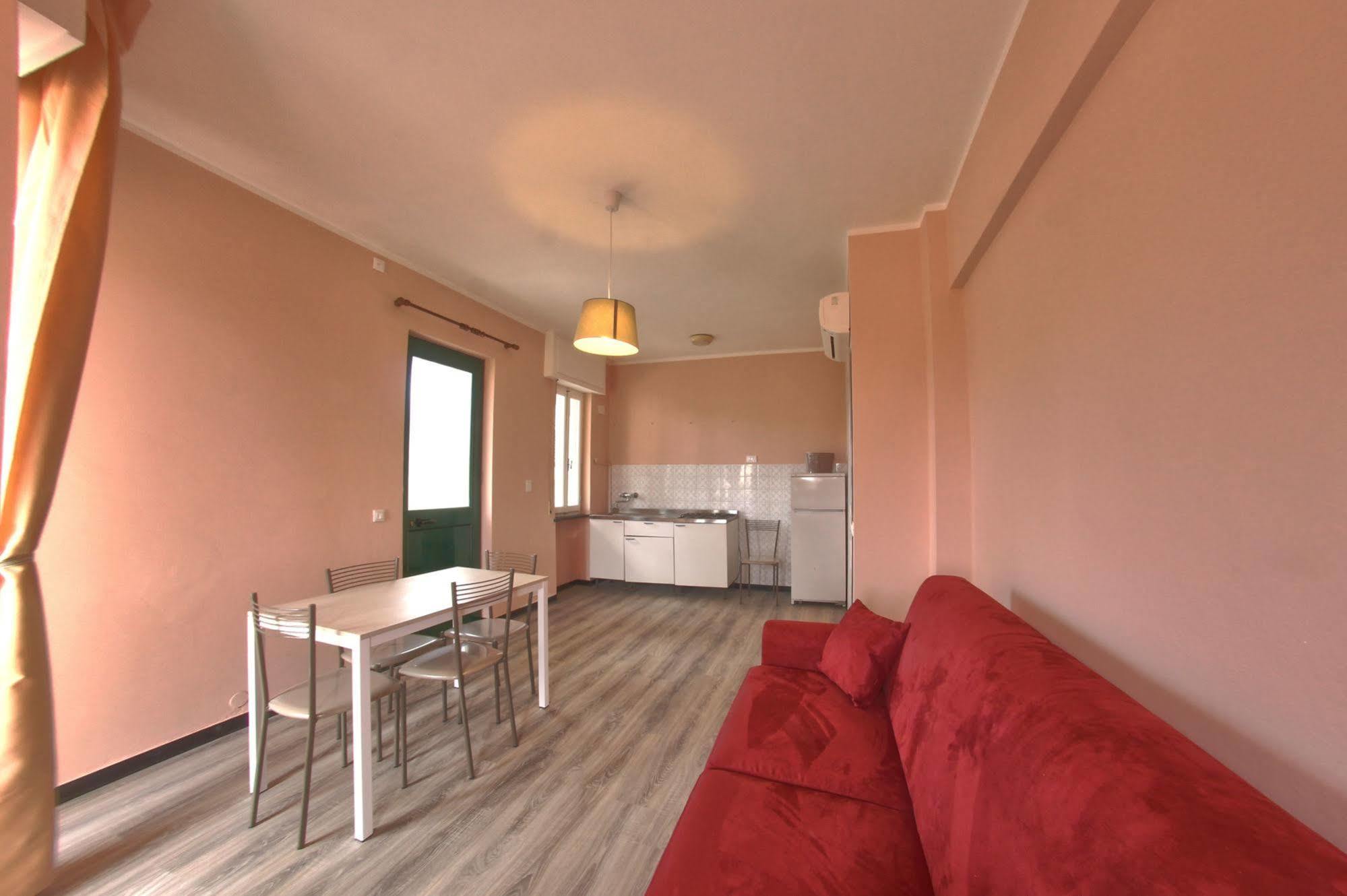 Hotel Riviera Pietra Ligure Εξωτερικό φωτογραφία