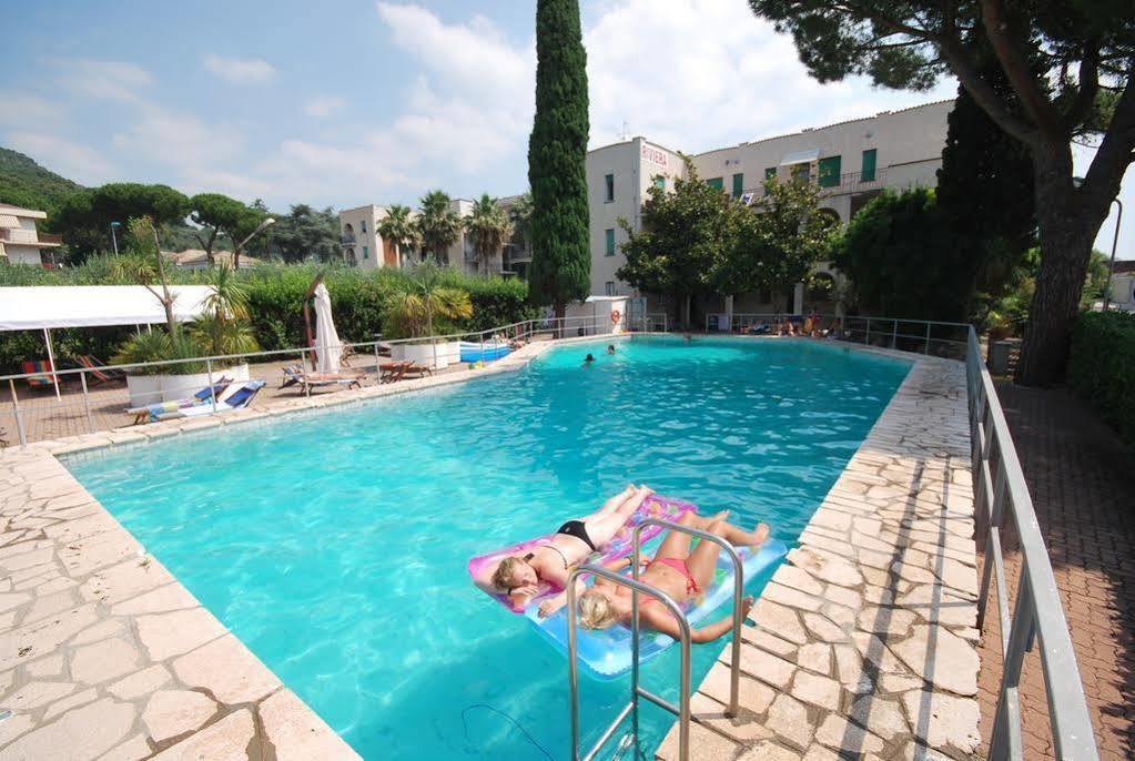 Hotel Riviera Pietra Ligure Εξωτερικό φωτογραφία